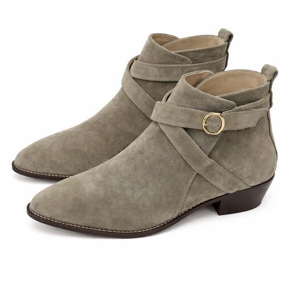 NWOB banana republic Stella suede bootie size 9